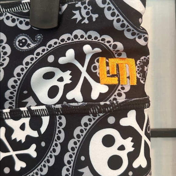 Loudmouth Leggings EUCWomen’s Sz M Skulls Paisley Black & White Halloween - Picture 2 of 8